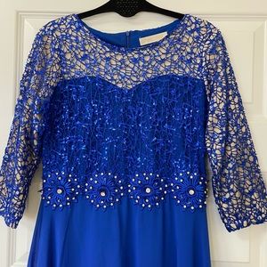 Maxi Blue Dress with Floral Design Size M